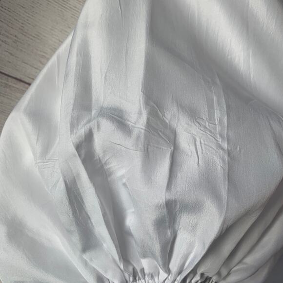 More Love & Lace White Blouse with Paris Graphic Flowers Puff Sleeves Size Large - Picture 9 of 15